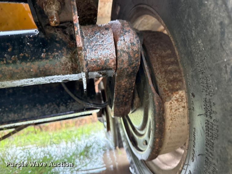 image for item DX5813 2011 Vac-Tron LP555 DT-L vacuum excavator