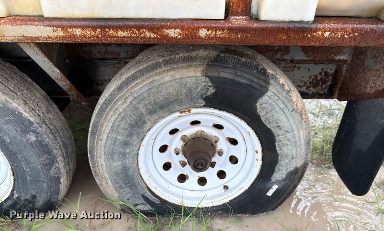 image for item DX5813 2011 Vac-Tron LP555 DT-L vacuum excavator