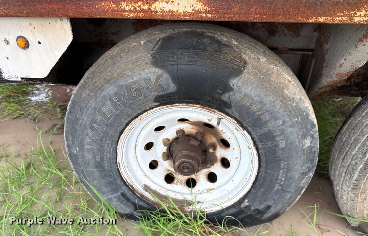 image for item DX5813 2011 Vac-Tron LP555 DT-L vacuum excavator