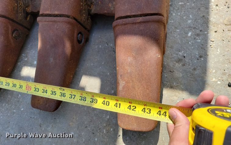 image for item DX7459 2015 Caterpillar 323FL excavator