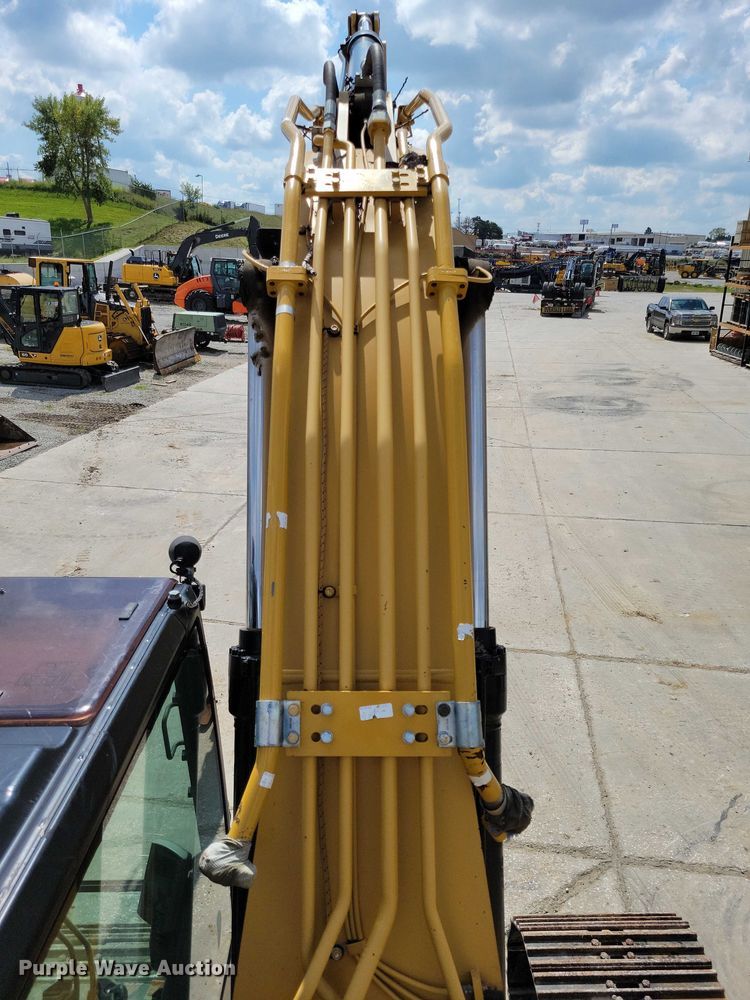 image for item DX7459 2015 Caterpillar 323FL excavator