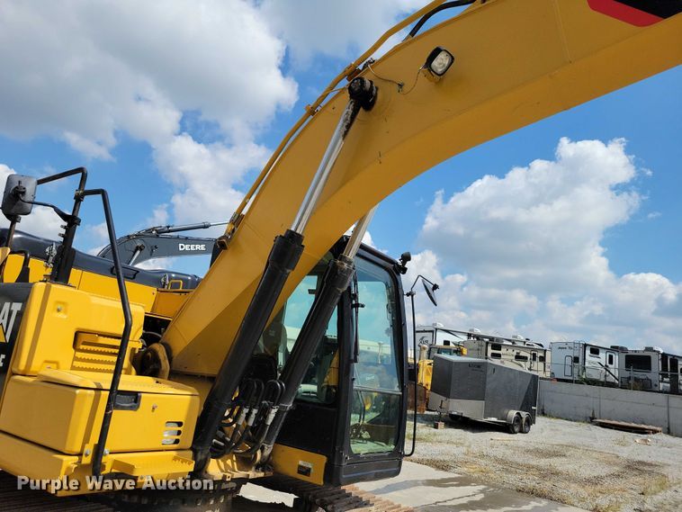 image for item DX7459 2015 Caterpillar 323FL excavator