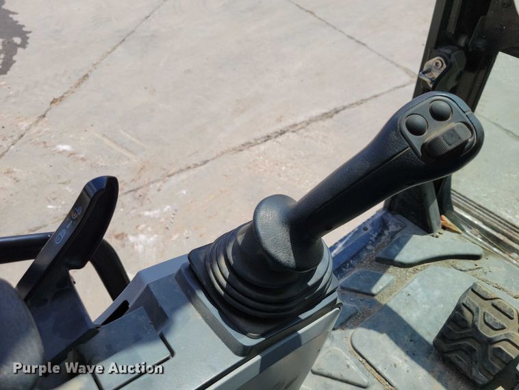 image for item DX7459 2015 Caterpillar 323FL excavator