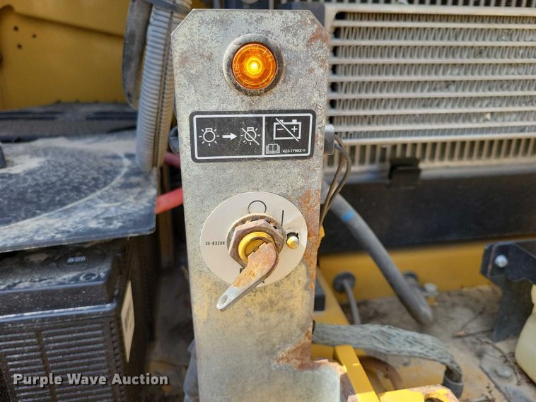 image for item DX7459 2015 Caterpillar 323FL excavator