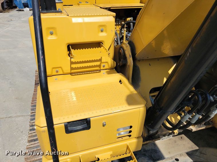 image for item DX7459 2015 Caterpillar 323FL excavator