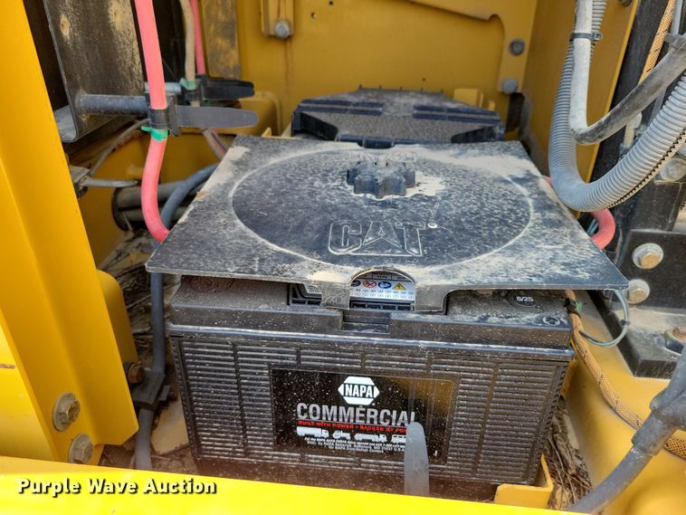 image for item DX7459 2015 Caterpillar 323FL excavator