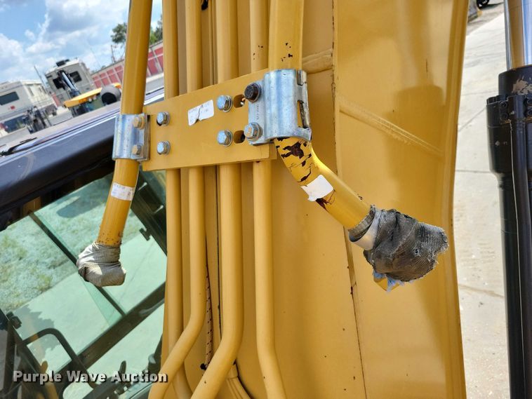 image for item DX7459 2015 Caterpillar 323FL excavator