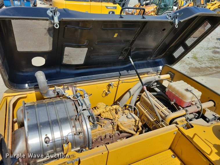 image for item DX7459 2015 Caterpillar 323FL excavator