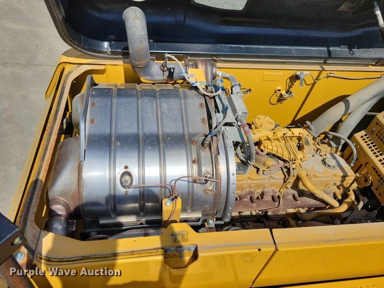 image for item DX7459 2015 Caterpillar 323FL excavator