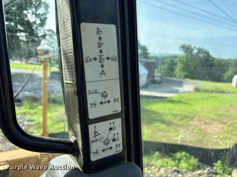 image for item DY0670 2016 Caterpillar D5K2 LGP dozer