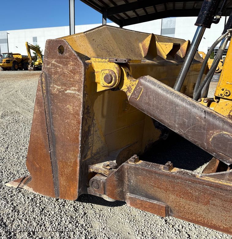 image for item DY0956 2020 Caterpillar D8T dozer