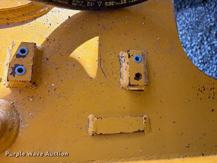 image for item DY0956 2020 Caterpillar D8T dozer