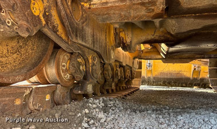 image for item DY0956 2020 Caterpillar D8T dozer