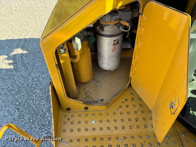 image for item DY0956 2020 Caterpillar D8T dozer