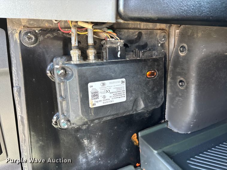 image for item DY0956 2020 Caterpillar D8T dozer