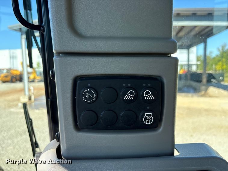 image for item DY0956 2020 Caterpillar D8T dozer