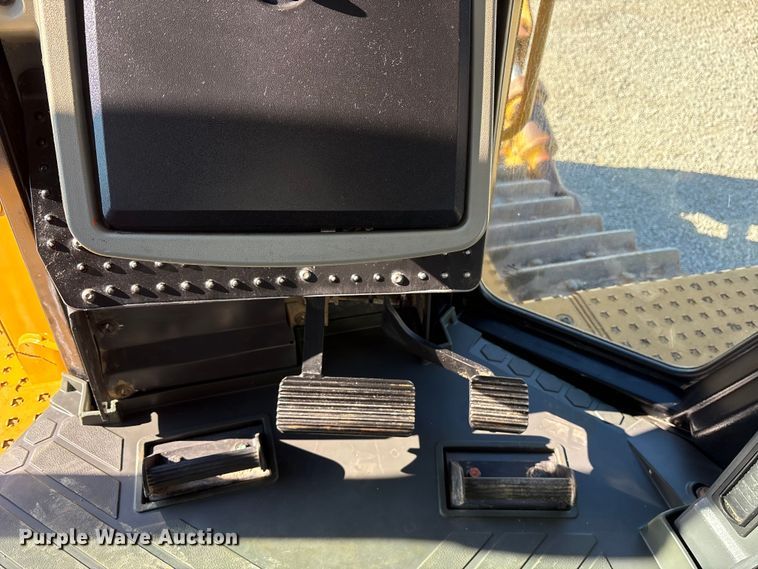 image for item DY0956 2020 Caterpillar D8T dozer