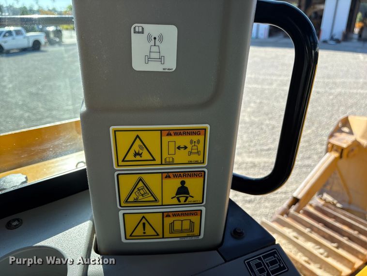 image for item DY0956 2020 Caterpillar D8T dozer