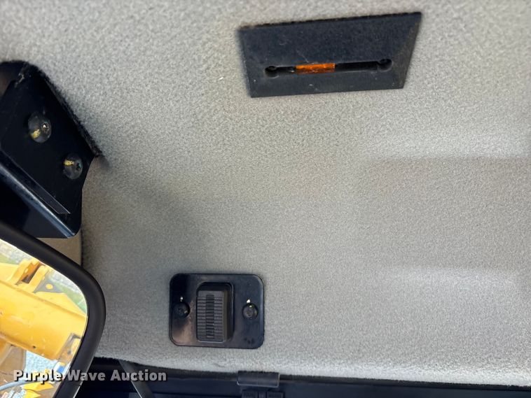 image for item DY0956 2020 Caterpillar D8T dozer