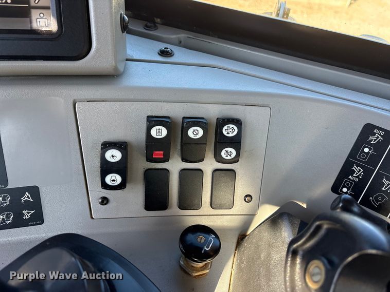 image for item DY0956 2020 Caterpillar D8T dozer