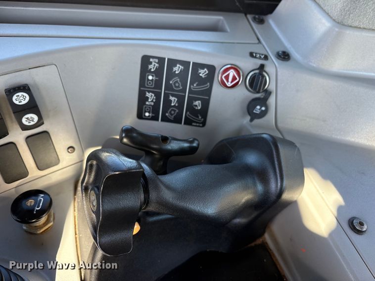 image for item DY0956 2020 Caterpillar D8T dozer