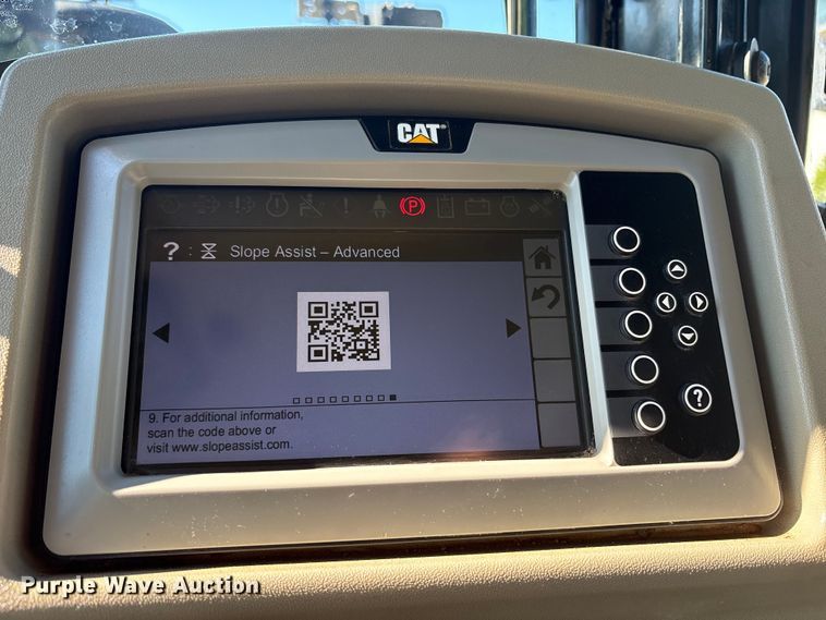 image for item DY0956 2020 Caterpillar D8T dozer