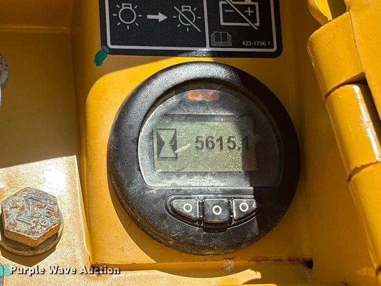 image for item DY0956 2020 Caterpillar D8T dozer