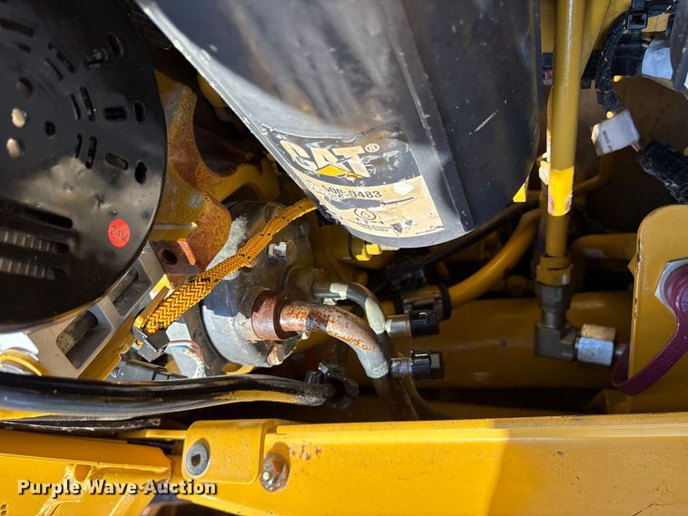 image for item DY0956 2020 Caterpillar D8T dozer