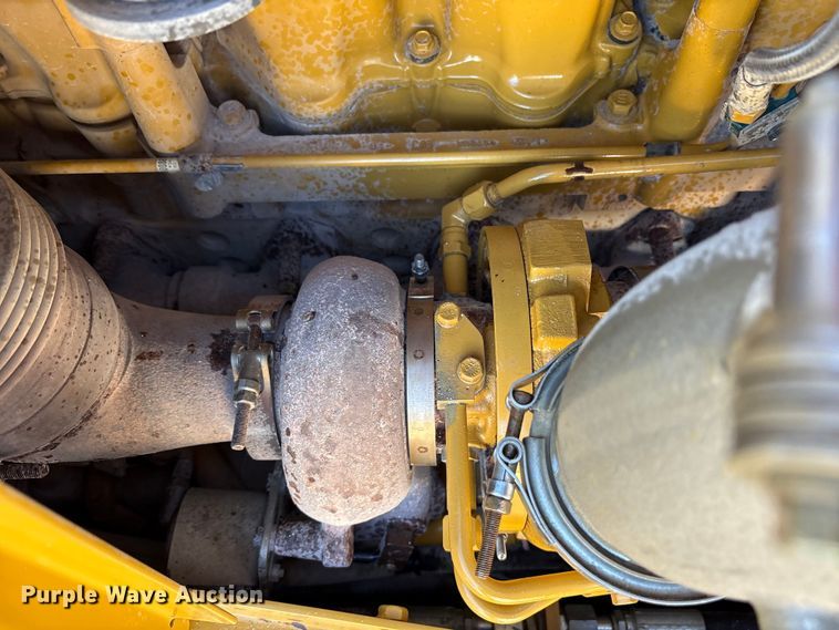 image for item DY0956 2020 Caterpillar D8T dozer