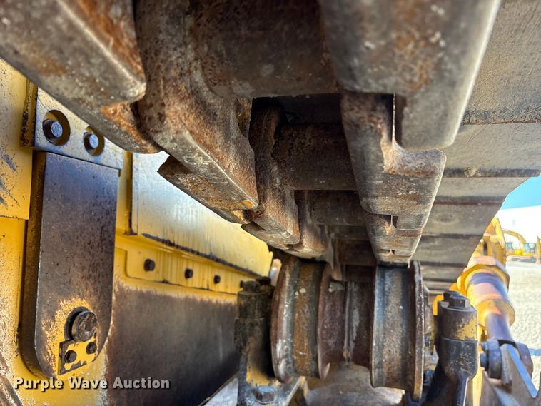 image for item DY0956 2020 Caterpillar D8T dozer