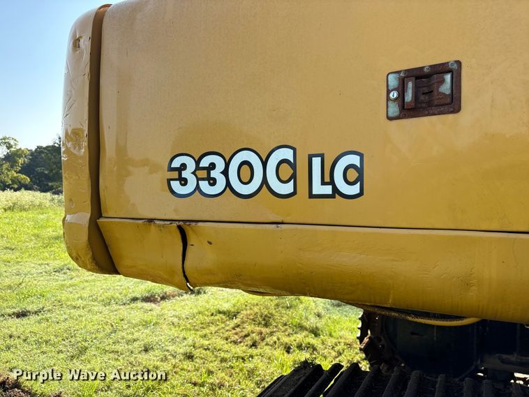 image for item DY0958 2005 John Deere 330C LC excavator