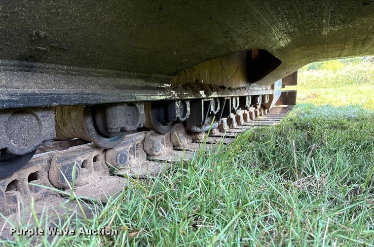 image for item DY0958 2005 John Deere 330C LC excavator