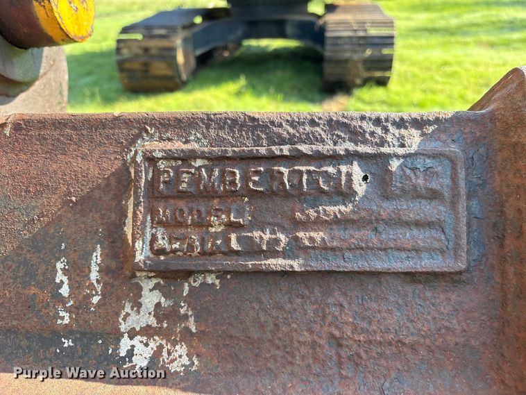 image for item DY0958 2005 John Deere 330C LC excavator