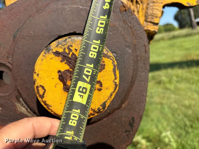 image for item DY0958 2005 John Deere 330C LC excavator