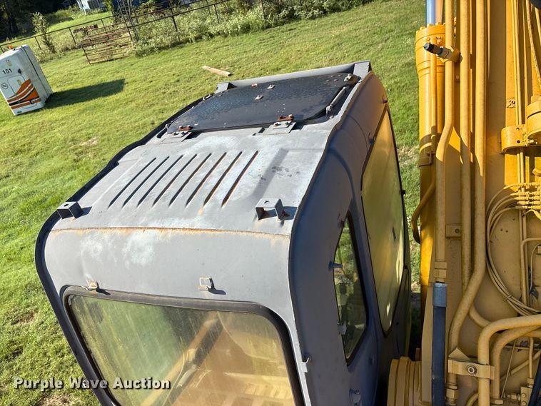 image for item DY0958 2005 John Deere 330C LC excavator