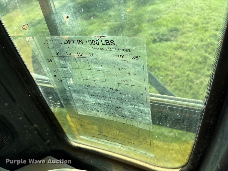 image for item DY0958 2005 John Deere 330C LC excavator