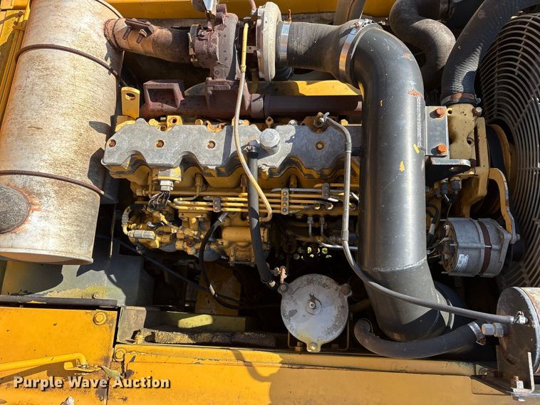 image for item DY0958 2005 John Deere 330C LC excavator