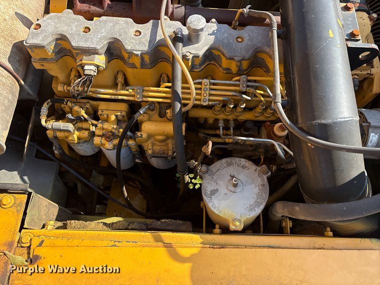 image for item DY0958 2005 John Deere 330C LC excavator