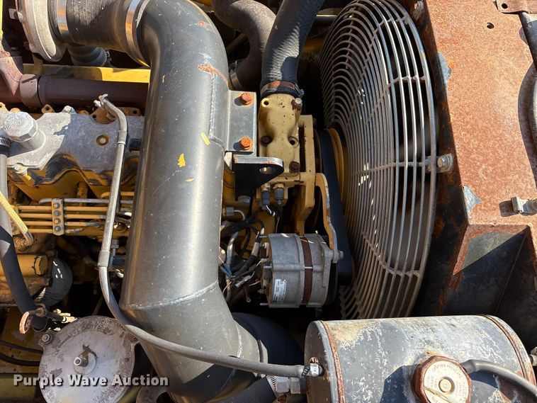 image for item DY0958 2005 John Deere 330C LC excavator