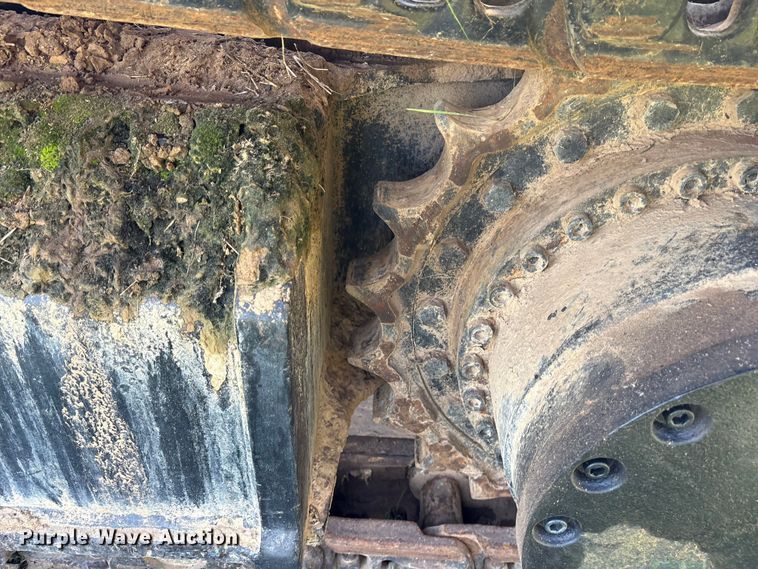 image for item DY0958 2005 John Deere 330C LC excavator