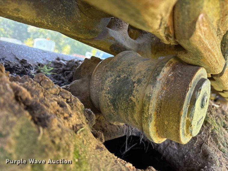 image for item DY0958 2005 John Deere 330C LC excavator