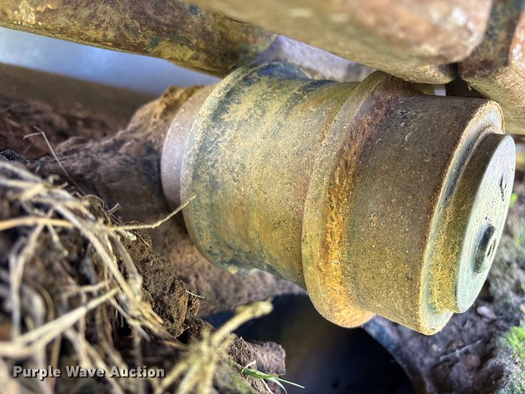 image for item DY0958 2005 John Deere 330C LC excavator