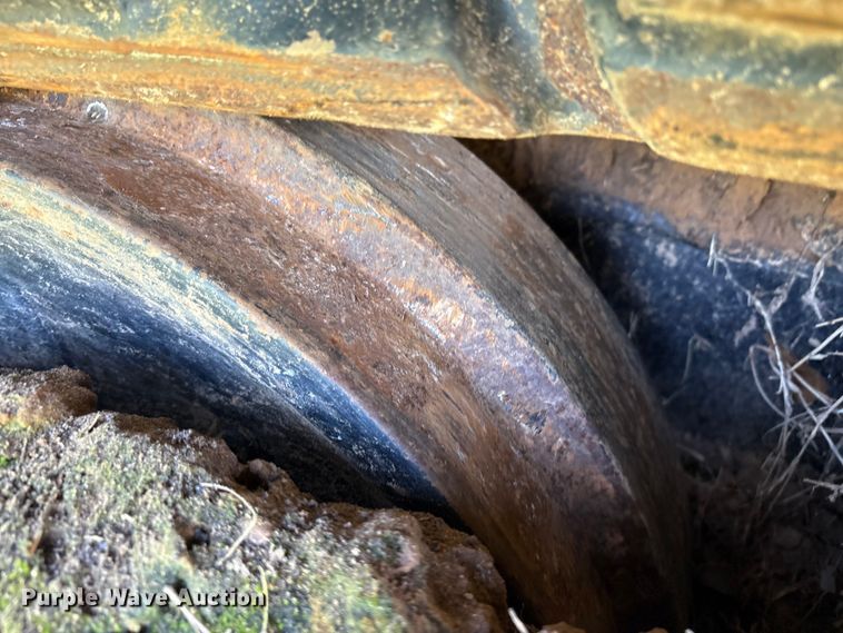 image for item DY0958 2005 John Deere 330C LC excavator