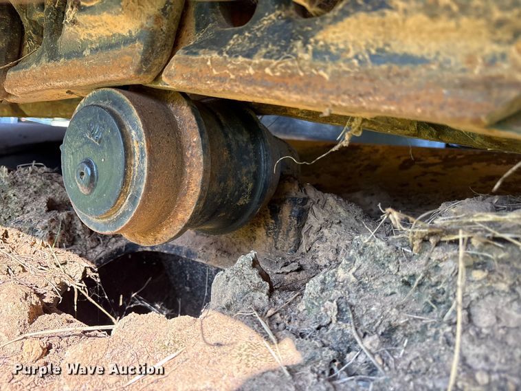 image for item DY0958 2005 John Deere 330C LC excavator