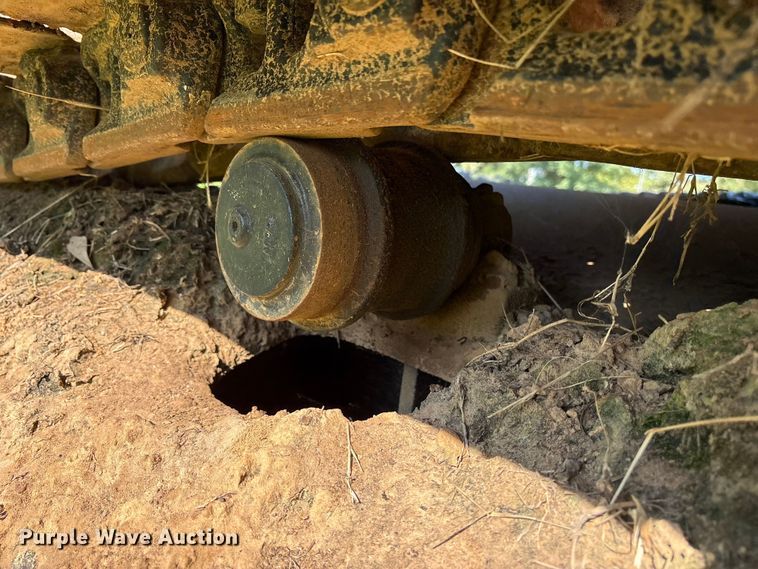 image for item DY0958 2005 John Deere 330C LC excavator