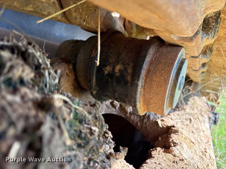 image for item DY0958 2005 John Deere 330C LC excavator