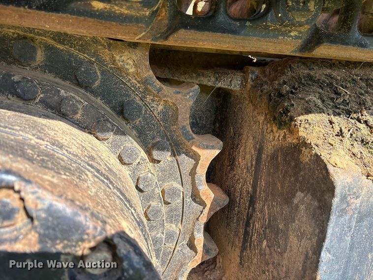 image for item DY0958 2005 John Deere 330C LC excavator