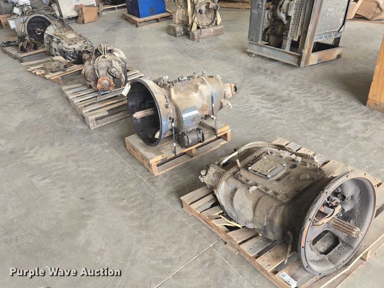 image for item DY1122 (5) Eaton Fuller transmissions