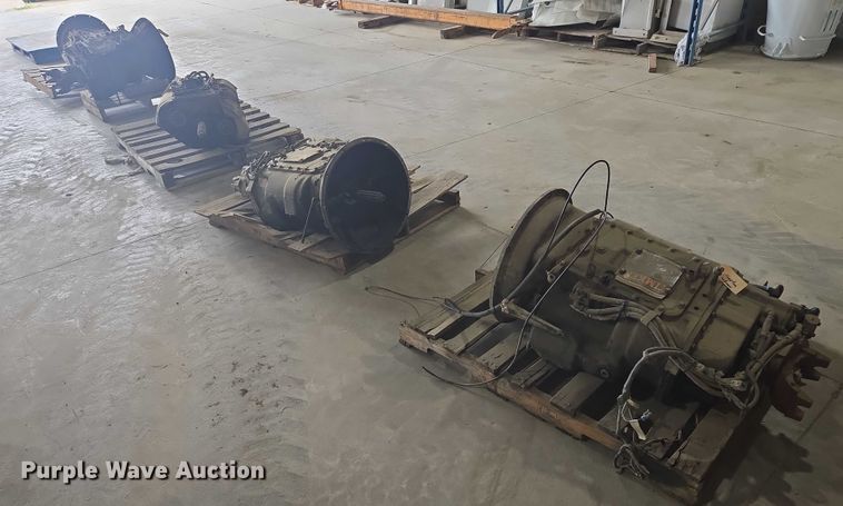 image for item DY1122 (5) Eaton Fuller transmissions