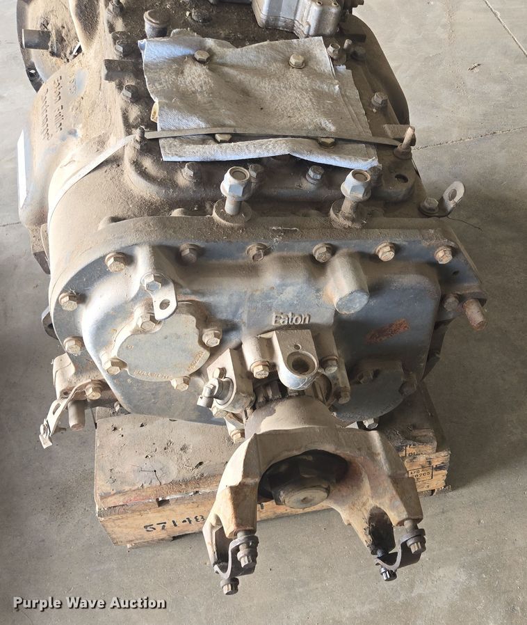 image for item DY1122 (5) Eaton Fuller transmissions